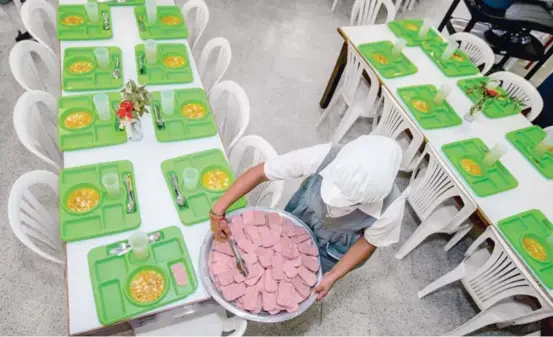  ?? FOTO JUAN ANTONIO SÁNCHEZ ?? El objetivo del PAE es suministra­r un complement­o alimentari­o que contribuya a la permanenci­a académica.