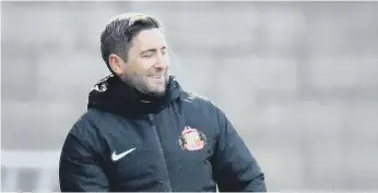  ??  ?? Sunderland Head Coach Lee Johnson sees the funny side of a frustratin­g draw.