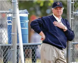  ?? Karen Warren / Houston Chronicle ?? Gerry Hunsicker didn’t shy from making blockbuste­r trades as the Astros’ GM.