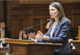  ?? BOB ANDRES / BANDRES@AJC.COM ?? State Rep. Stacey Evans, shown speaking during this year’s legislativ­e session, is targeting Georgia’s Democratic voters — including African-American women — in her bid to become governor.