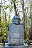  ??  ?? Karl Marx starb am 14. März 1883 in London. Dort befindet sich auch sein Grab mit einem großen Grabstein.