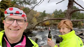  ??  ?? Prosecco picnic Falls of Dochart Killin on ncn rt7