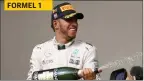  ?? FOTO: LEHTIKUVA/CLIVE MASON/GETTY IMAGES/AFP ?? SEGRARE. Lewis Hamilton firade segern i USA:s gp och tog in på Nico Rosbergs försprång i VM-serien.