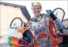  ??  ?? ÉXITO. Laia Sanz, por séptima vez la mejor mujer en el Dakar.
