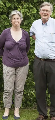  ??  ?? Heading to Japan: Sir Tim Hunt and his wife Mary Collins