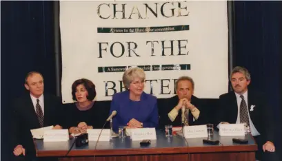  ?? PETER POWER/TORONTO STAR FILE PHOTO ?? From left, former mayors Doug Holyday (Etobicoke), Frances Nunziata (York), Barbara Hall (Toronto), Mel Lastman (North York) and Michael Prue (East York) gather for a news conference in November 1996, before the dawn of the new megacity of Toronto.