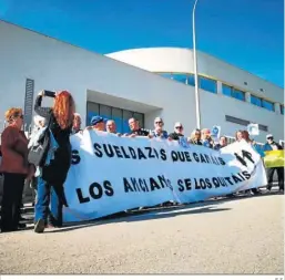  ?? E.S. ?? La protesta frente a la residencia de Santa Margarita.