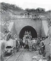  ??  ?? A constructi­on crew pauses for a break at the north end of the Mount Royal tunnel in 1913.