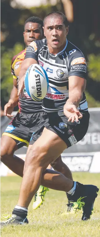  ?? Picture: RICHARD MAMANDO/SMP IMAGES/NEWS CORP ?? Leilani Latu is part of a menacing Tweed pack.