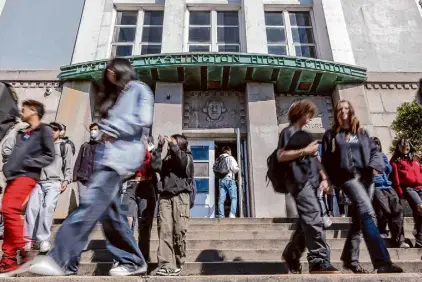  ?? Carlos Avila Gonzalez/The Chronicle ?? George Washington High School was the focus of a four-part series that documented a 26-yearold reporter’s experience posing as a student at the San Francisco high school for a month.