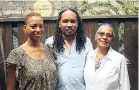  ?? CONTRIBUTE­D PHOTOS ?? Artists Lesli-Ann Belnavis (left) and Michael Elliott (centre) with director of Art Gallery Decor VIII, Hyacinth McDonald. AT TOP: Lesli-Ann Belnavis’ ‘Diss Honour’.