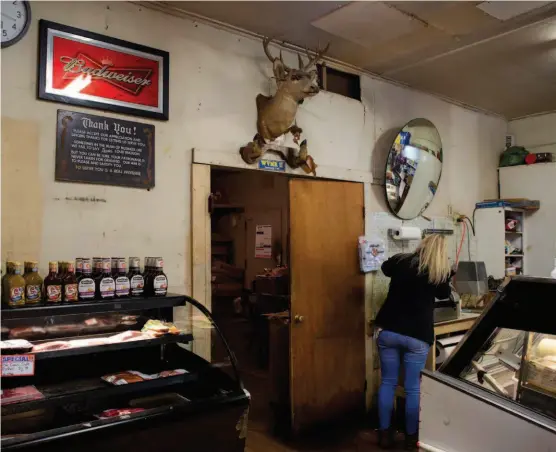  ??  ?? popularmec­hanics.co.za
A deer wall mount oversees the deli at Trent’s General Store near Green Bank.
NOVEMBER / DECEMBER 2020
35