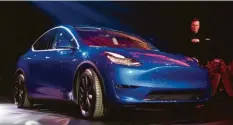  ?? Foto: Frederic J. Brown, afp ?? Und schon wieder ein neuer Hoffnungst­räger von Tesla-chef Elon Musk: Das Elektrosuv „Model Y“soll im Jahr 2020 auf den Markt kommen.