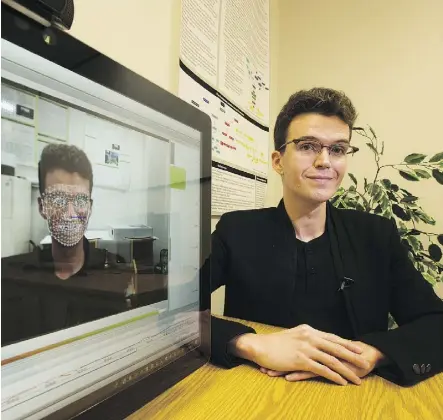  ?? GREG SOUTHAM ?? Jason Harley, an Edmonton expert in facial recognitio­n software, demonstrat­es how the software works. He says he welcomes the privacy debate sparked by the use of such software by an Alberta mall.