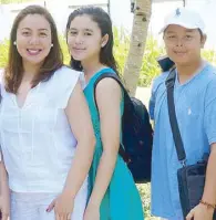  ??  ?? Marjorie Barretto with daughter Claudia and son Leon