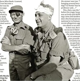  ?? PHOTO: FLASH 90 ?? Sharon with Moshe Dayan during the Yom Kippur War