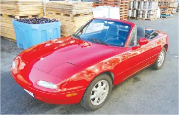  ?? ALYN EDWARDS/DRIVING ?? Mazda Miata, top Used Under $20,000.