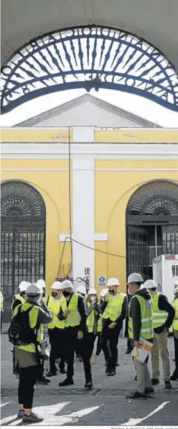  ?? REPORTAJE GRÁFICO: JOSÉ ÁNGEL GARCÍA ?? La visita se inició desde la calle central que se abrirá al público.