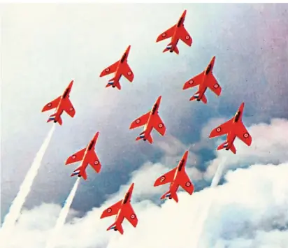  ??  ?? Die Kunstflugs­taffel „Red Arrows“der Royal Air Force war auch vor 50 Jahren am Himmel über Wildenrath zu sehen. Hier ein Foto aus dem Programmhe­ft zur Flugschau vom 5. Juli 1970.