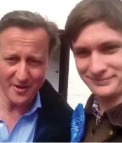  ??  ?? Ex-PM: Armstrong with David Cameron