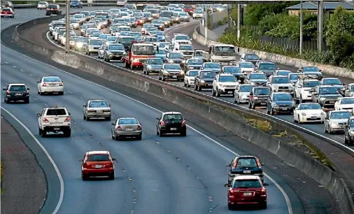  ?? JASON OEXENHAM/ STUFF ?? Since 2014, 33 per cent more of Auckland’s arterial roads have become congested.