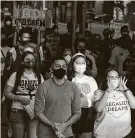  ?? Godofredo A. Vásquez / Staff photograph­er ?? People voice their support Thursday downtown for DACA recipients after the Supreme Court ruled the White House couldn’t end the program.