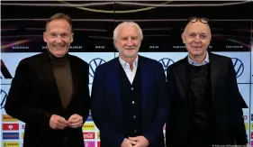  ?? ?? "Freunde" und "Bauchmensc­hen": DFB-Vize Hans-Joachim Watzke, Rudi Völler und DFB-Präsident Bernd Neuendorf (v.l.n.r.)