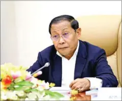  ?? INTERIOR MINISTRY ?? Sak Setha leads a meeting on the issues facing Cambodian migrant workers to Thailand on May 16.