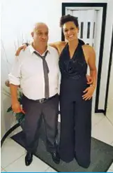  ??  ?? IL PADRE VUOLE LA VERITÀ Sissy con il papà Salvatore, che non crede che si sia suicidata.