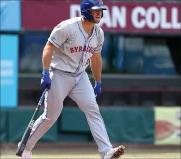  ?? Photo by Louriann Mardo-Zayat / lmzartwork­s.com ?? Former New England Patriots quarterbac­k Tim Tebow, above, has struggled at the plate this season, but the outfielder produced a two-out RBI single in the second inning and later worked a walk. He is 4-for-23 against the PawSox.