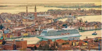  ?? Foto: Viking Cruises ?? Die „Viking Sky“, praktisch baugleich mit der „Viking Sun“– hier in Venedig.