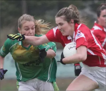  ??  ?? Eimear Whelan of Fethard St. Mogue’s on the move away from Rachel Kelly (HWH-Bunclody) during Sunday’s county final in Taghmon.