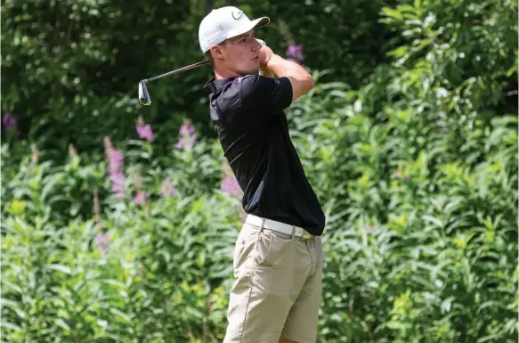  ?? CITIZEN PHOTO BY JAMES DOYLE ?? Wyatt Brook tees off on the third hole Sunday during the final day of competitio­n at the 2019 Aberdeen Glen Men’s Open.