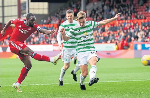  ?? ?? BRIGHT FUTURE: Opta stats and career highlights suggest Adam Montgomery, right, will fit in at Callum Davidson’s St Johnstone this season.