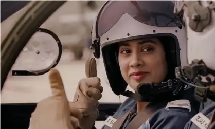  ??  ?? Flying over obstacles ... Janhvi Kapoor in Gunjan Saxena: The Kargil Girl.