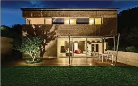  ?? METRO NEWS SERVICE PHOTO ?? Exterior lighting can add significan­t appeal to a property without breaking the bank.