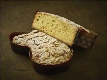  ?? PHIL MANSFIELD — THE CULINARY INSTITUTE OF AMERICA VIA AP ?? This photo provided by The Culinary Institute of America shows Colomba di Pasqua, a traditiona­l Italian Easter bread, in Hyde Park, N.Y. This dish is from a recipe by the CIA.