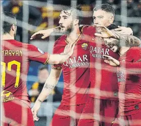  ?? FOTO: EFE ?? Kolarov celebra su gol, que marcó a pase del ex barcelonis­ta Carles Pérez