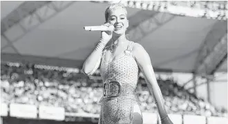  ?? Chris Pizzello / Associated Press ?? “I do the right thing any time that it feels like a fumble,” Katy Perry says.