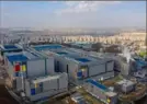  ?? ?? The Samsung Electronic­s semiconduc­tor manufactur­ing plant in South Korea. Samsung kicked off mass production of 3-nanometer chips that are more powerful and efficient than predecesso­rs.