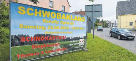  ?? FOTO: BEB ?? Groß wird das Benefizkon­zert „ Schwobakla­ng“in Schönebürg angekündig­t.