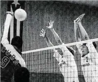  ?? BILD: SN/ARCHIV ?? Volleyball-Länderspie­le in Salzburg – die Szene ist aus Österreich gegen Kuba – sind längst Geschichte.