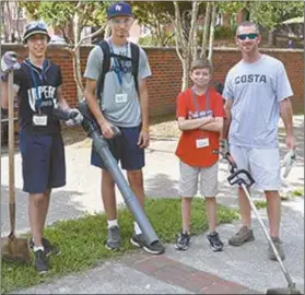  ?? Contribute­d ?? A group participat­ing in the River of Life event at Rockmart First United Methodist Church in 2014 was ready to work on day’s assignment.