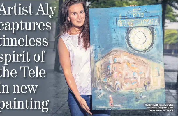  ?? KEVIN SCOTT ?? Aly Harte with her artwork for the Belfast Telegraph 150th
celebratio­ns