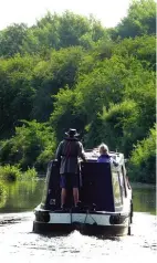  ??  ?? The Boat in the run to Somerton Deep Lock – the South Oxford Canal seen at its very best.