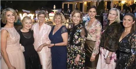  ?? PHOTOS: KEVIN FARMER ?? TOP NIGHT: Red Rose Fund committee members with Rosies co-ordinators (from left) Katie Sedl, Amy Dampney, Fay Stein (Rosies), Annette Skaines (Rosies), Sally Le Roux, Katrina Eames, Camilla Taylor and Sarah Keeley celebrate a successful night.