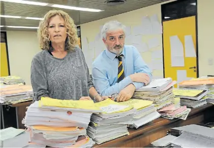  ?? DIEGO DIAZ ?? Tras la sentencia. Los jueces Raquel Renée Lafourcade y Diego Bonanno, ayer, en Tribunales.