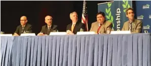  ?? | TINA SFONDELES/ SUN- TIMES ?? Democratic gubernator­ial candidates ( from left) Tio Hardiman, Bob Daiber, Chris Kennedy, J. B. Pritzker and Daniel Biss debate in a forum moderated by Chicago Tribune reporter Rick Pearson in Aurora Tuesday night.