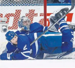  ?? RICK MADONIK/TORONTO STAR ?? Leafs defenceman Ron Hainsey, front, has played the most shorthande­d minutes in the NHL and is second on the Leafs in blocked shots on the penalty kill.