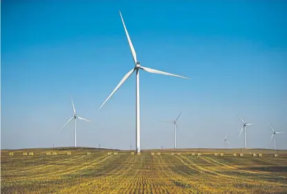  ?? Joe Amon, The Denver Post ?? Xcel Energy Colorado’s 600megawat­t Rush Creek Wind Project on the Eastern Plains covers nearly 100,000 acres in five counties: Lincoln, Arapahoe, Elbert, Kit Carson and Cheyenne. It’s the largest wind farm in the state.